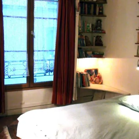 2-room In Parisian Style, 11 Arr. *
