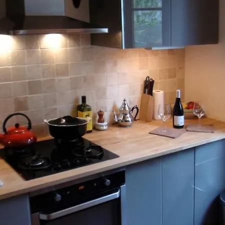 Apartment 2-room In Parisian Style, 11 Arr. *